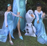 Olaf and Three Elsas with Ice Hands! (by Natasha)