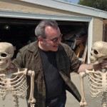 Ghoulish Glen consulting the skeletons