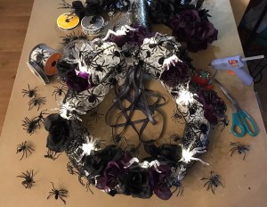 making my Eerily Elegant Victorian spider wreath